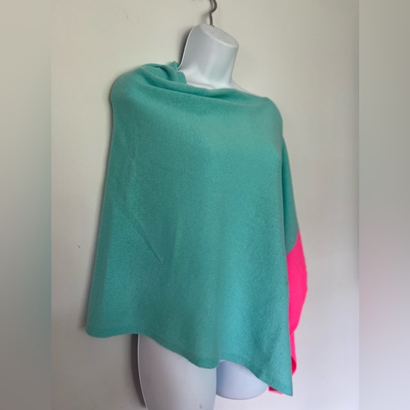 NWT Lillly Pulitzer Kinnon wrap Breakwater B resort Colorblock poncho pullover - Picture 8 of 12